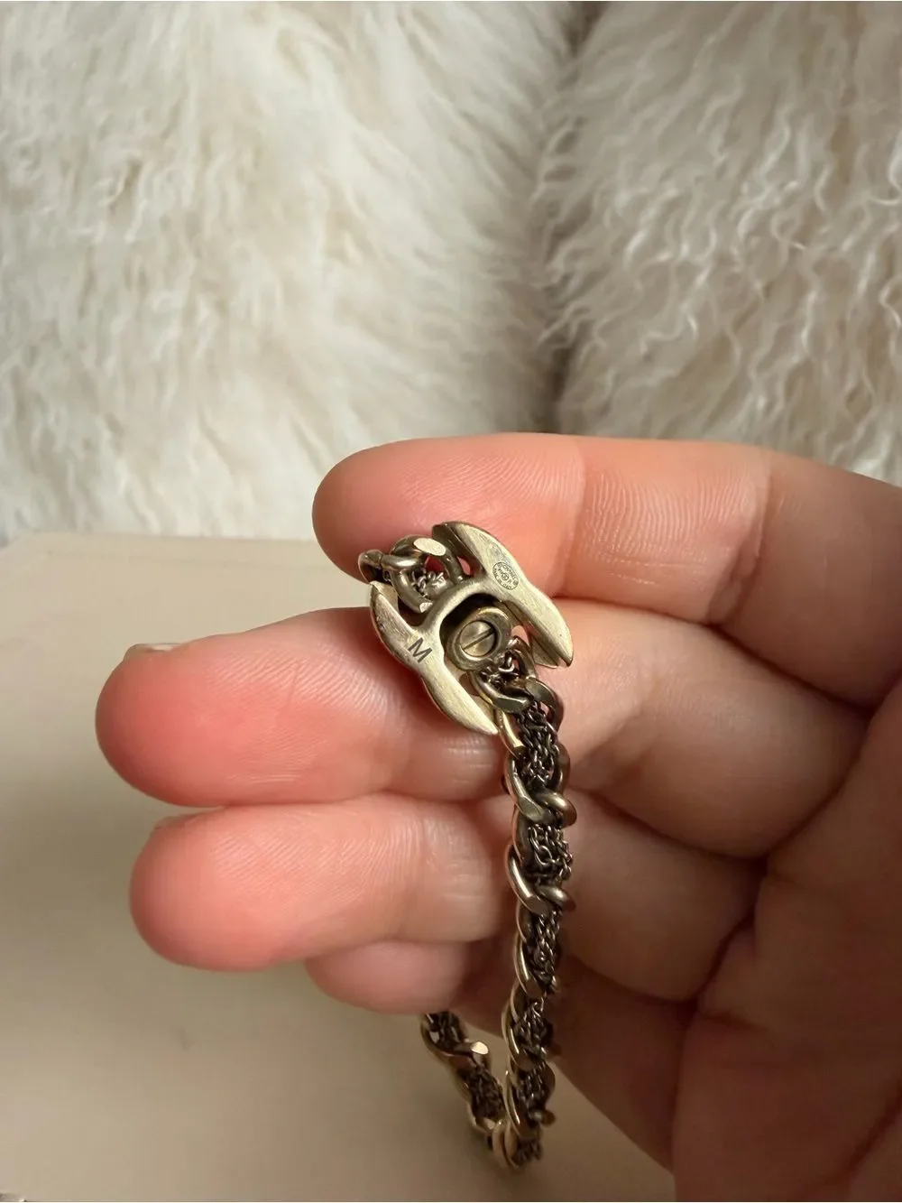 chanel turnlock bracelet size m